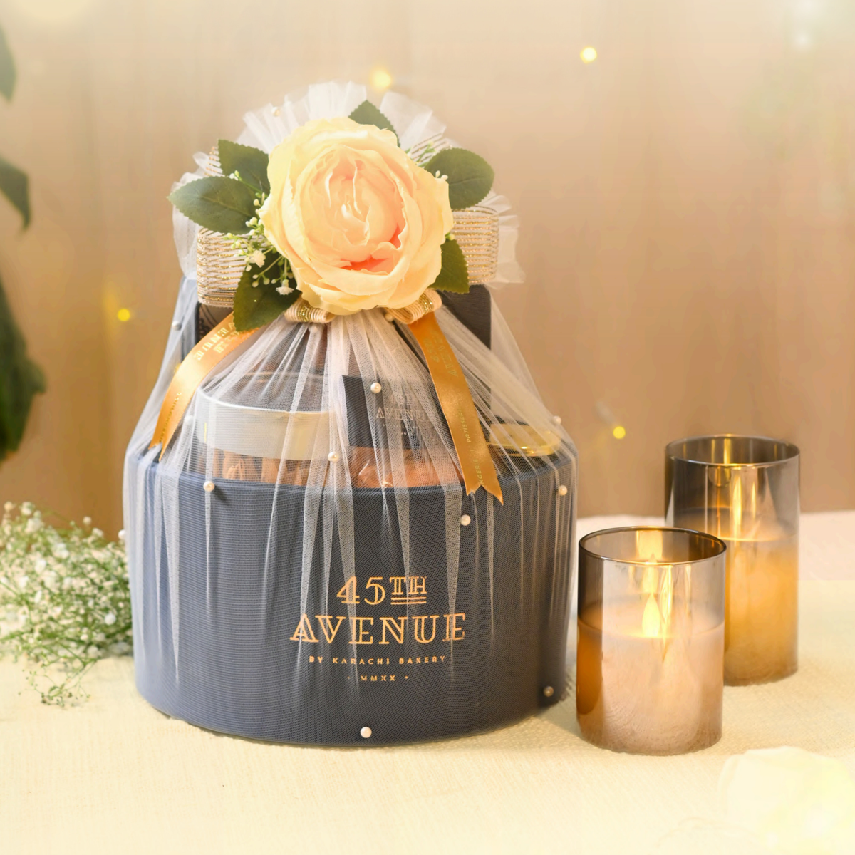 Royale Pearl Hamper
